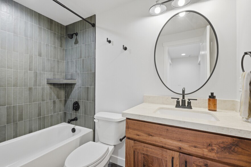 Building Photo - 5347 W Canary Grass Way