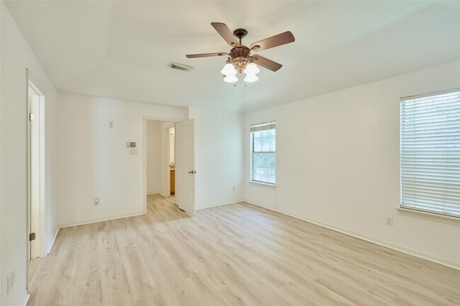 Building Photo - 188 N Golden Arrow Cir
