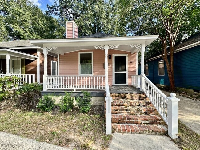 Primary Photo - 1024 Price Ave