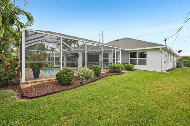 Building Photo - 3717 Agualinda Blvd