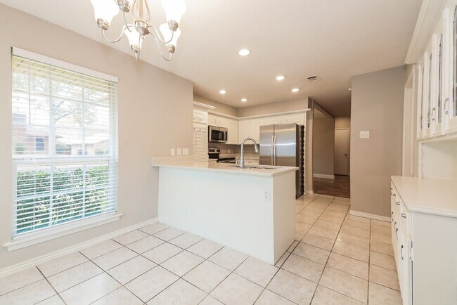 Building Photo - 306 Cardinal Creek Dr