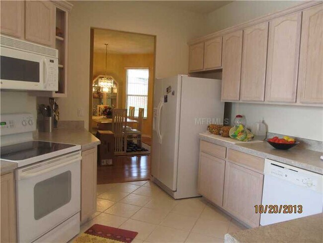Building Photo - PRISTINE 3/2 one story home in Errol Estates!