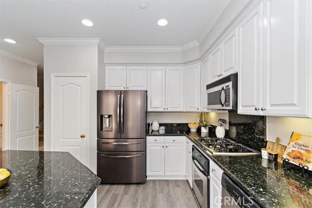 Building Photo - 630 Meyer Ln