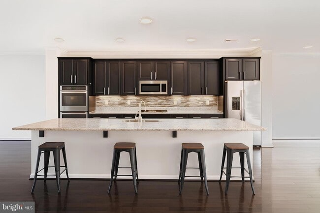 Building Photo - 21493 Willow Breeze Sq