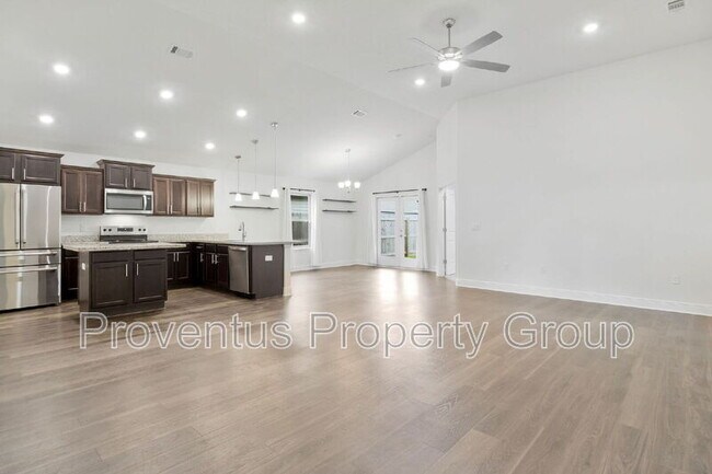 Building Photo - 2419 Privet Berry Dr