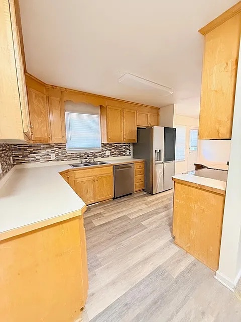 Building Photo - Room in Duplex on North St