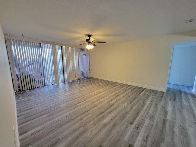 Building Photo - 500 Treasure Island Causeway