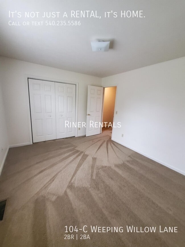 Building Photo - 104 Weeping Willow Ln
