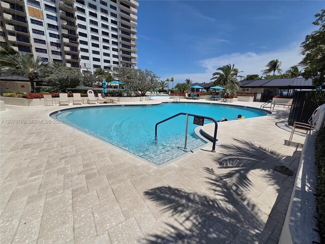 Building Photo - 4900 N Ocean Blvd