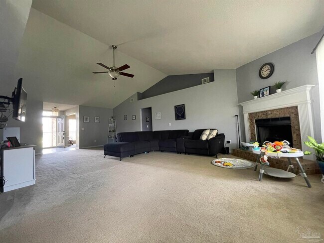 Building Photo - 7025 Boo Ln