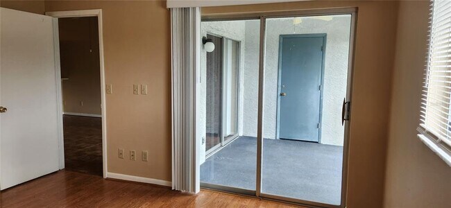 Building Photo - 11201 122nd Ave N