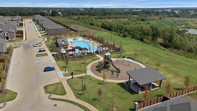 Building Photo - 10928 Canyon Mine Dr