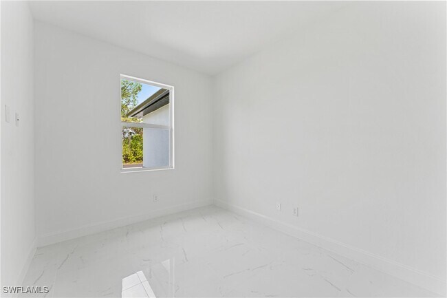 Building Photo - 3111 40th St W