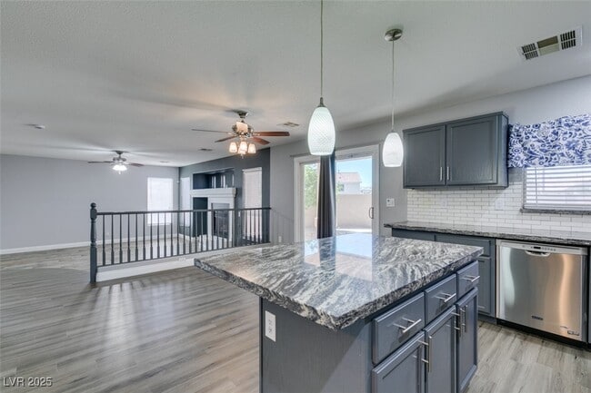 Building Photo - 9157 S Sleeping Tree St