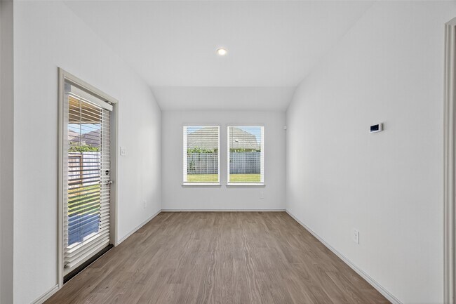 Building Photo - 9721 Chelsea St