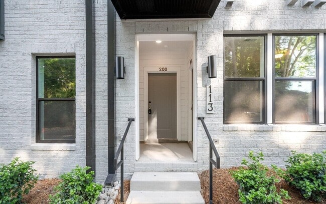 Primary Photo - 113 N Franklin St