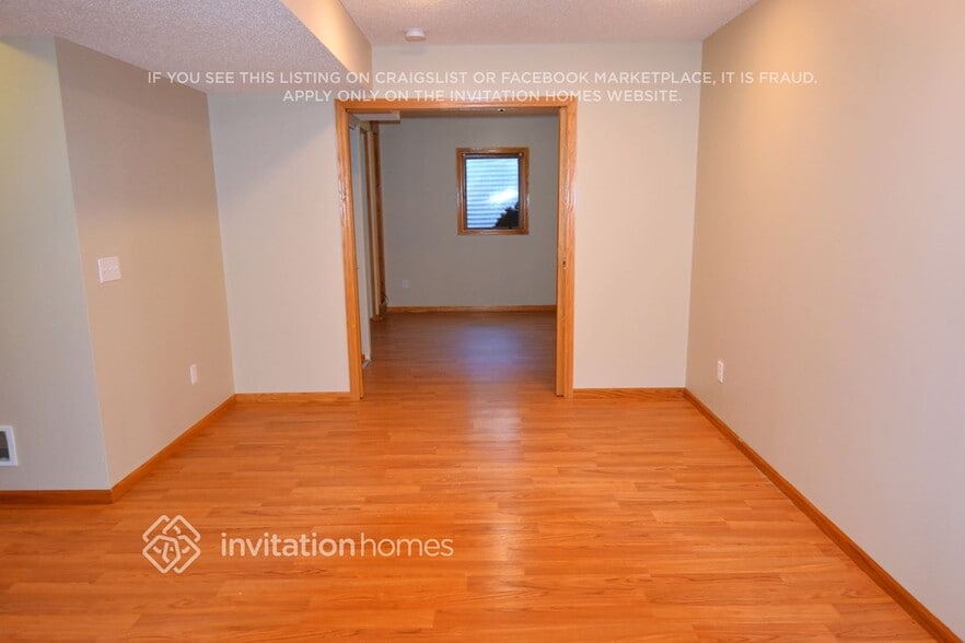 Building Photo - 16599 Horizon Ave
