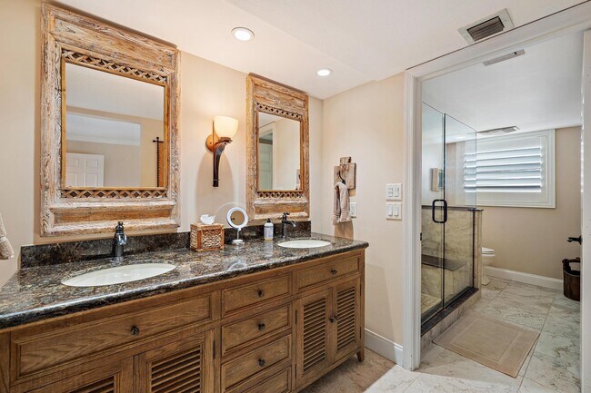 Building Photo - 3881 Back Bay Dr