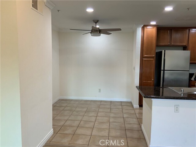 Building Photo - 2040 Las Colinas Cir