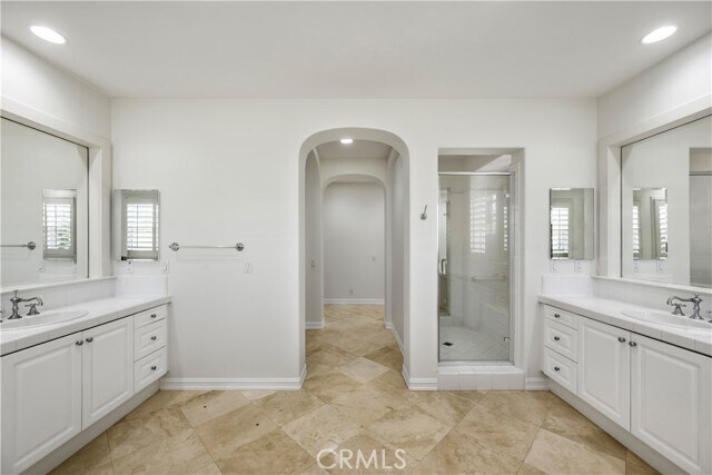 Building Photo - 26 Marble Sands