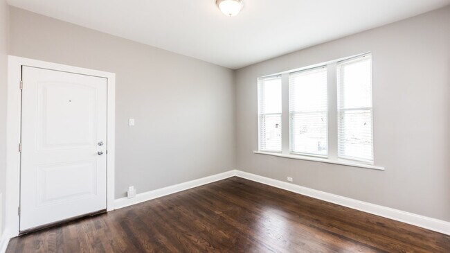 Building Photo - 3907 W Belden Ave