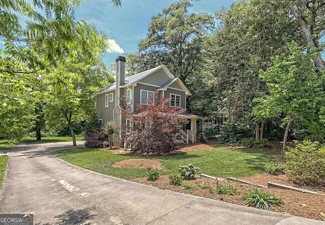 Building Photo - 643 Washington St