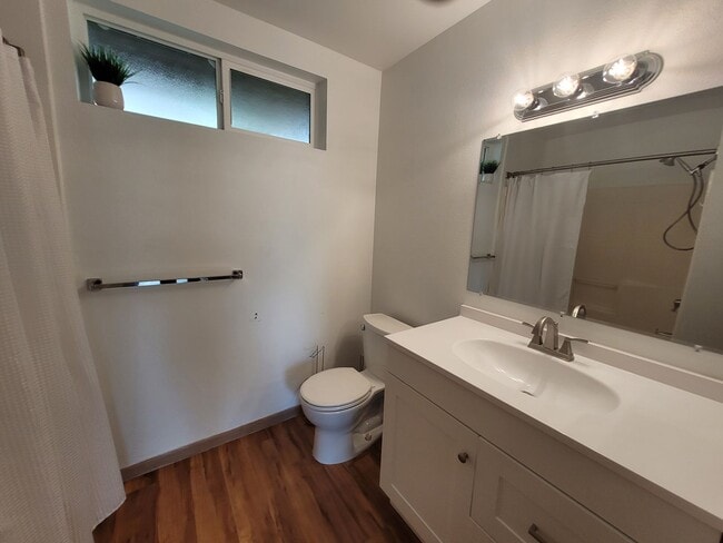 Building Photo - Central Maui - 3 bedroom, 2 bath condo, 5 min from hospital, Kaiser & gov't facilities