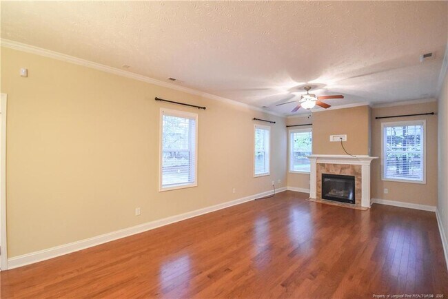Building Photo - 24 Nassau Ln
