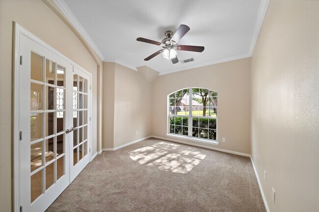 Building Photo - 11403 Sandermeyer Dr