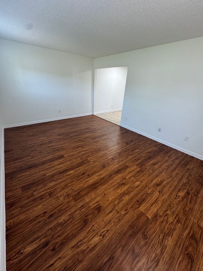 Building Photo - 1751-1 NE 2nd Street-