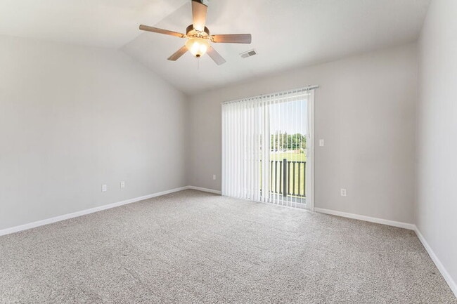 Building Photo - 202 Taddeo Dr