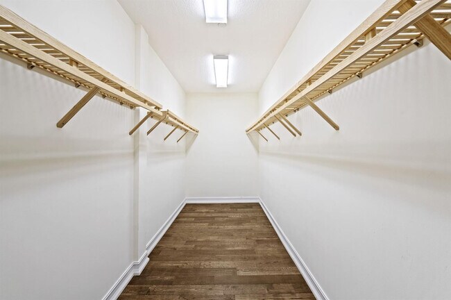 Building Photo - 95 Isle of Venice Dr