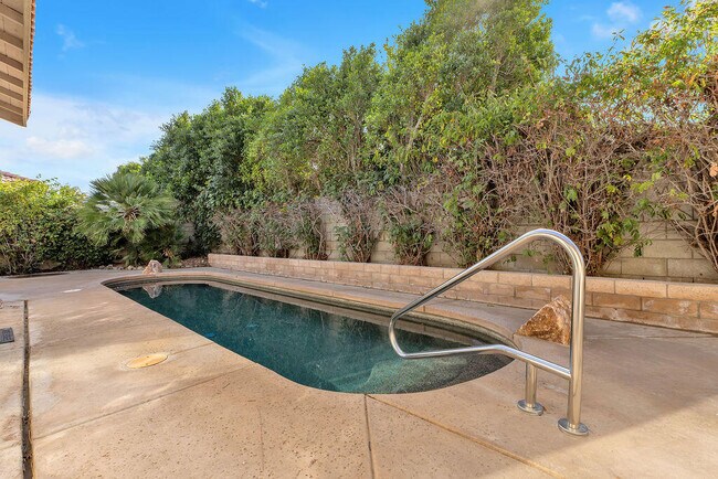 Building Photo - 74613 Waterlily Cir