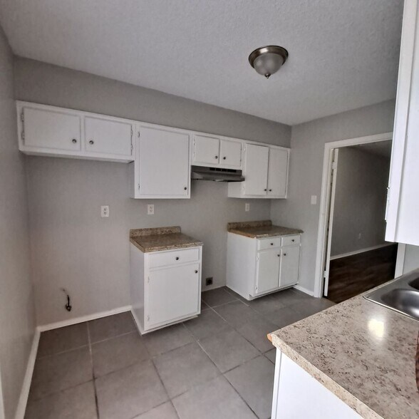 Building Photo - 3061 McVay Trail Dr