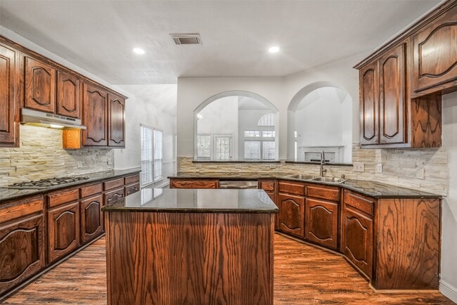 Building Photo - 16810 Noble Pass Ln