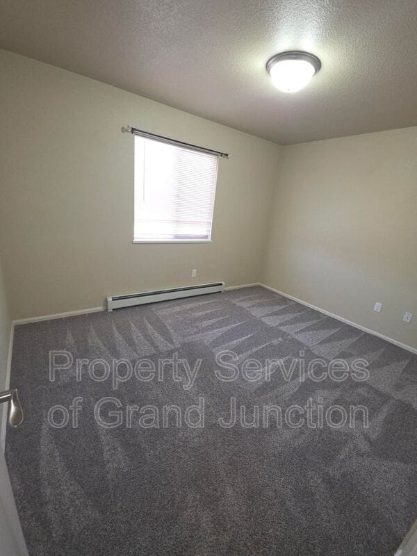Building Photo - 3154 Glendam Drive