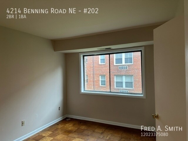 Building Photo - Two-Bedroom Apartment - Benning Terrace Ap...