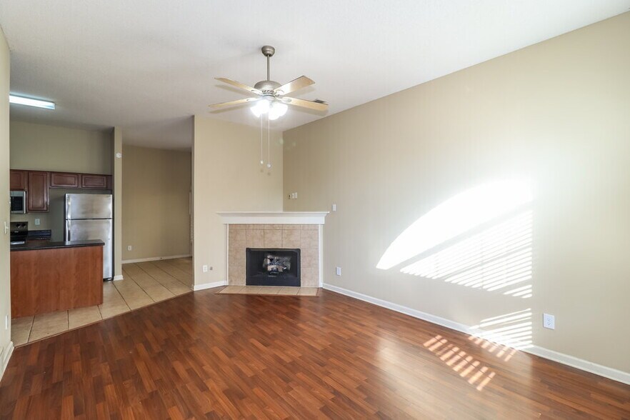 Building Photo - 6804 Kamali Ave