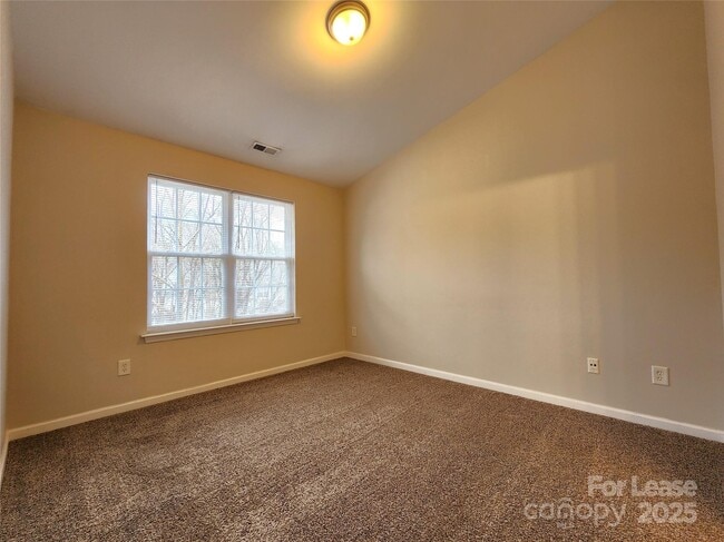 Building Photo - 8223 Chaceview Ct