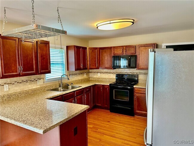 Building Photo - 2905 Meadowview Blvd