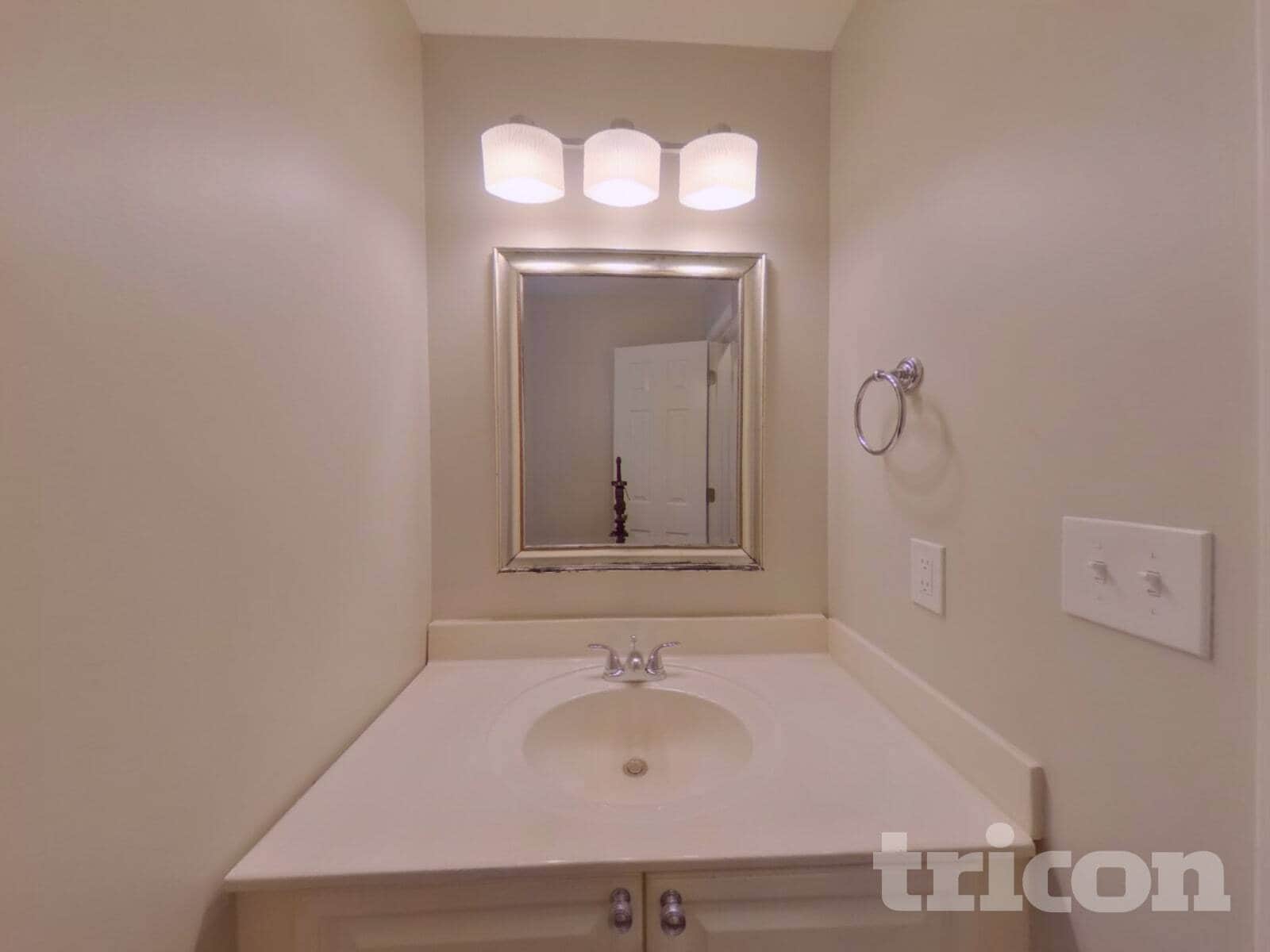 Building Photo - 9127 Dalmeny House Ln