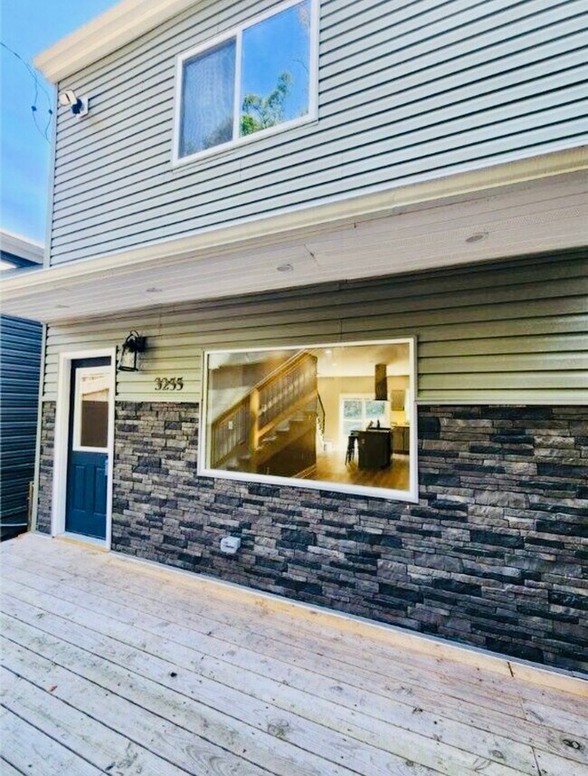 Building Photo - 3255 Josephine St