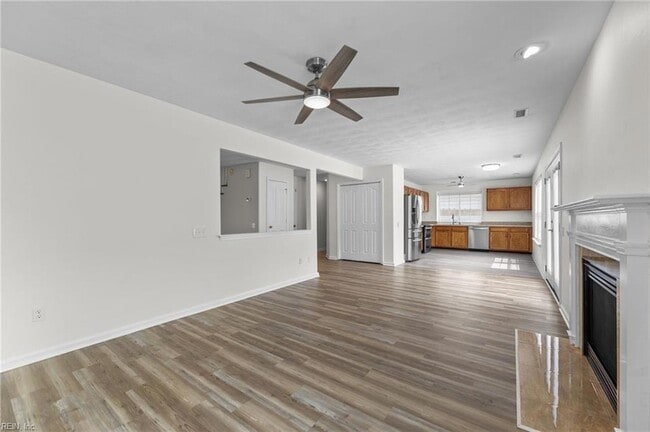 Building Photo - 148 Graystone Trce