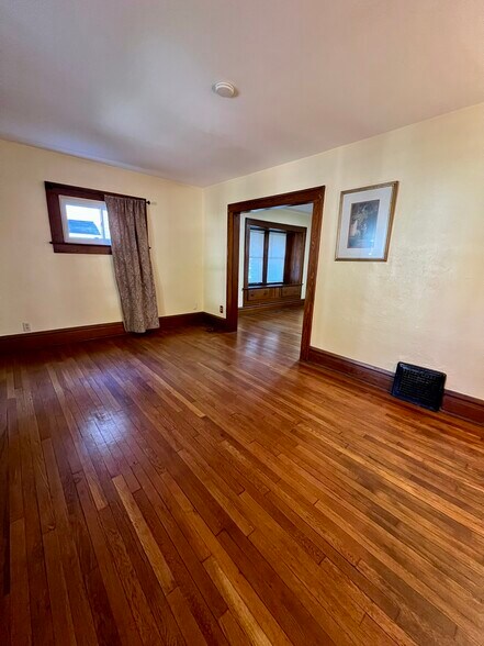 Building Photo - 1116 Murray Ave