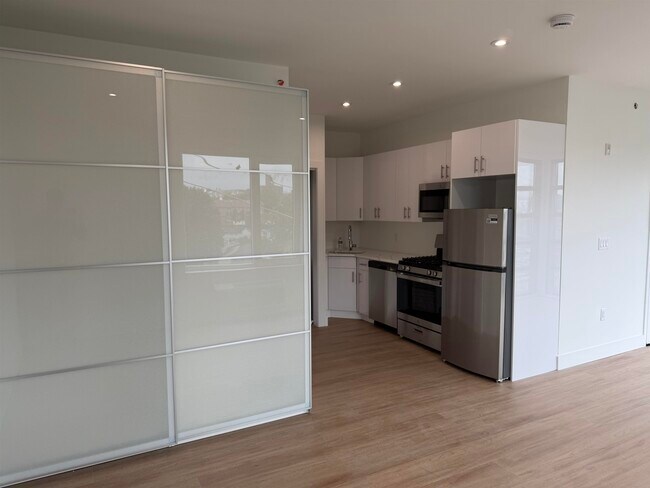 Building Photo - 3309 LIBERTY Ave