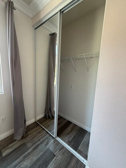Building Photo - 16718 Nicklaus Dr
