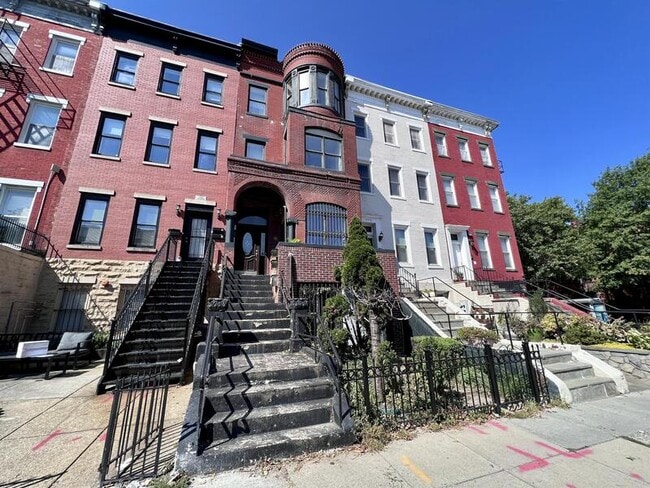 Building Photo - 1424 11th St NW