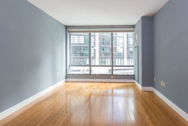 Building Photo - 3 Avery St