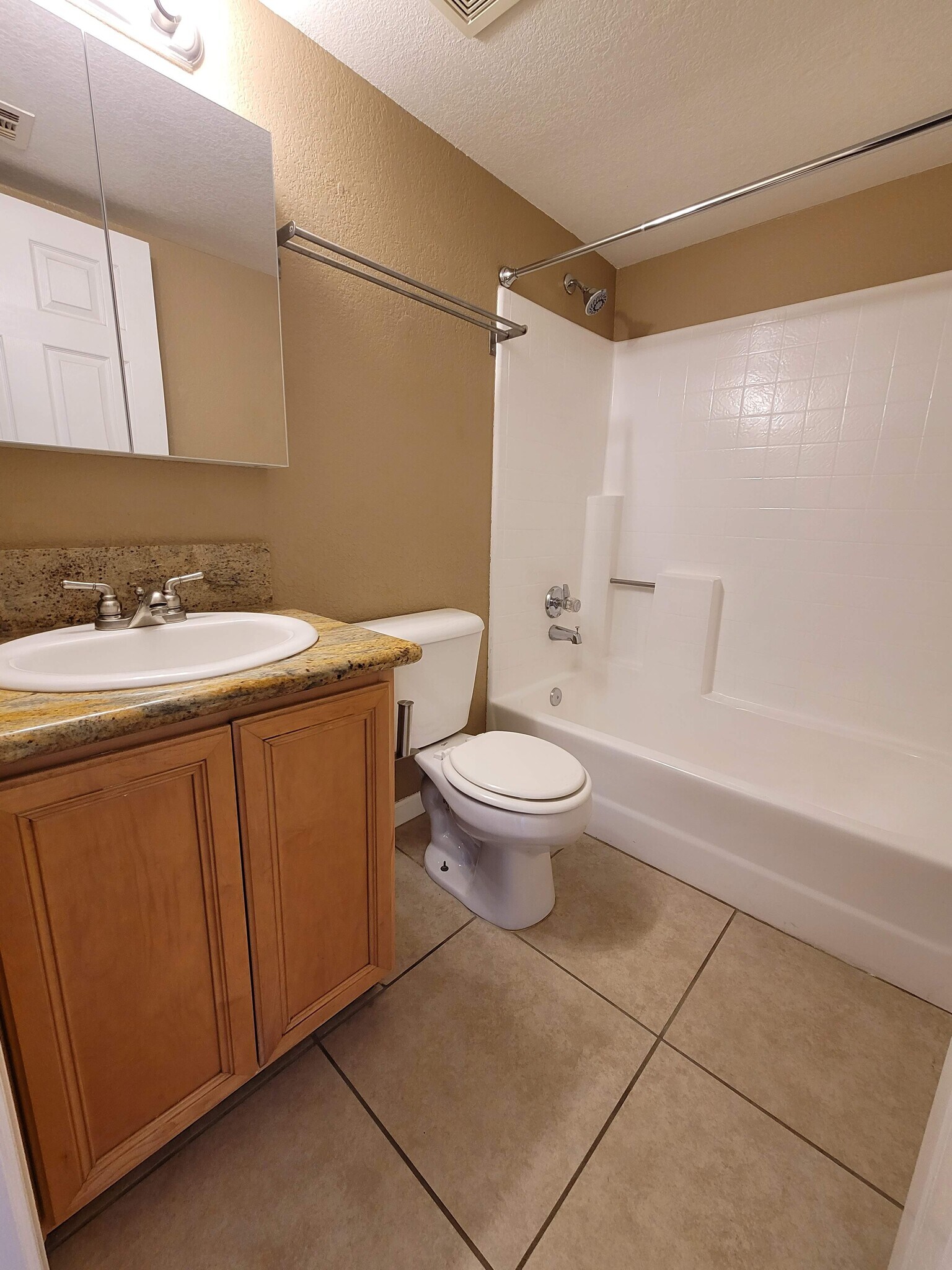 Hall Bath - 1065 W 1st St