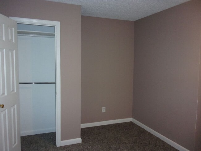 Building Photo - 2 Bedroom 1 Bath Home with Additional Room in Downtown Rock Hill